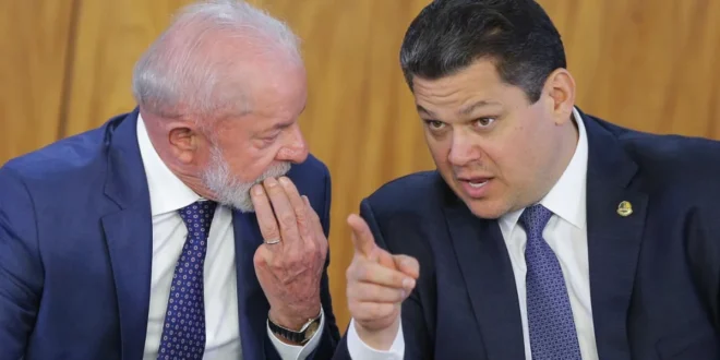Alcolumbre derrota Lula, Messias e evangélicos