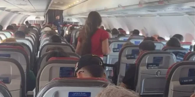 Aqui não: pastora mirim faz pregação durante voo e é contida por comissários