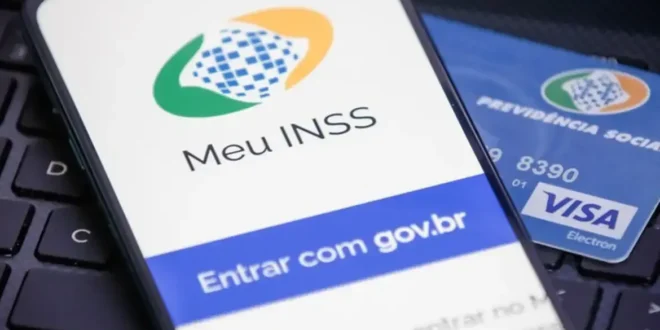 Governo Bolsonaro alterou regras do INSS para favorecer produto do Banco Master