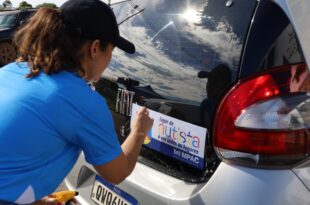 Lugar de autista é em todos os lugares: MPAC realiza adesivaço alusivo à inclusão de pessoas com autismo