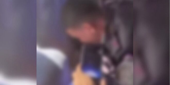 Violência infantil: menino de 13 anos é espancado dentro de van escolar