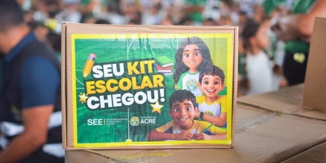 Governadora Mailza entrega kits escolares em Rodrigues Alves