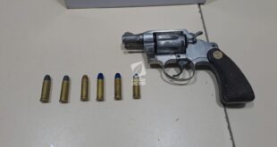 Lili Carabina: mulher é presa com arma de fogo durante ação da PM