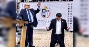 Flávio Bolsonaro quer sequestrar a fé cristã no Brasil