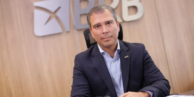 Ex-presidente do BRB propõe pagar R$ 17 milhões a clube de Luiz Estevão para fechar delação