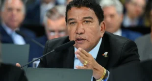 É a extrema direita, estúpido: Magno Malta dá tapa em rosto de funcionária de hospital e a chama de “imunda”