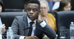 É extrema direita, estúpido: deputado que assediou ex-mulher para abortar quer acabar com liberdade nas universidades públicas