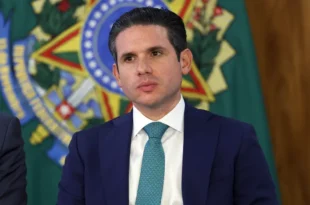 PT não terá candidato próprio na Paraíba e costura aliança que impõe derrota política a Hugo Motta