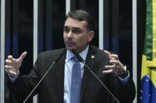 CPMI do Dark Horse é protocolada para investigar esquema de Vorcaro com Bolsonaro