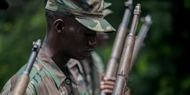 Haitianos saem às ruas para exigir o fim da violência