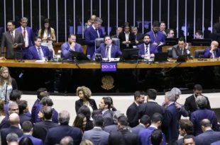 Zero surpresa: Transparência Internacional diz que Câmara premia irregularidades e favorece desinformação