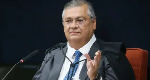 Dino nas pegadas: após mentidos e desmentidos sobre Vorcaro, Mário Frias escapa para o Bahrein