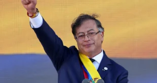 Bolívia expulsa embaixadora colombiana após Petro defender insurreição popular no país, mas aceita ajuda de Milei