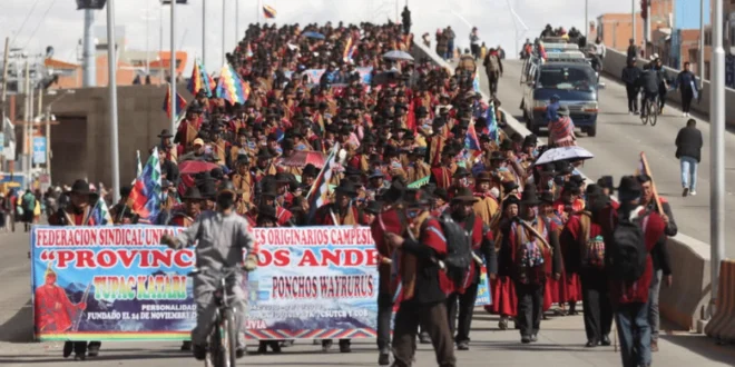 Bolívia em ebulição: protestos contra governo de extrema-direita cercam La Paz