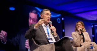 Ligações suspeitas: Barroso e Huck são conselheiros de startup de IA de financiador de grupos fascistas