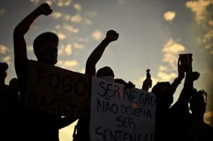 Desigualdade racial: homicídios de pessoas negras representam 77% do total de assassinatos no Brasil