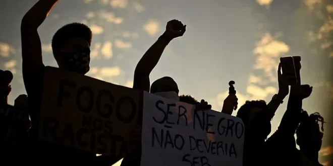Desigualdade racial: homicídios de pessoas negras representam 77% do total de assassinatos no Brasil