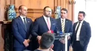 Conselheiro de Trump evita declarar apoio de Trump a Flávio Bolsonaro nos EUA