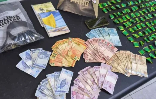 Vovó Metralha: idosa de 73 anos é presa com 120 papelotes de cocaína