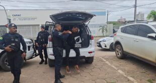 Dupla é presa após assalto a loja e perseguição policial em Rio Branco