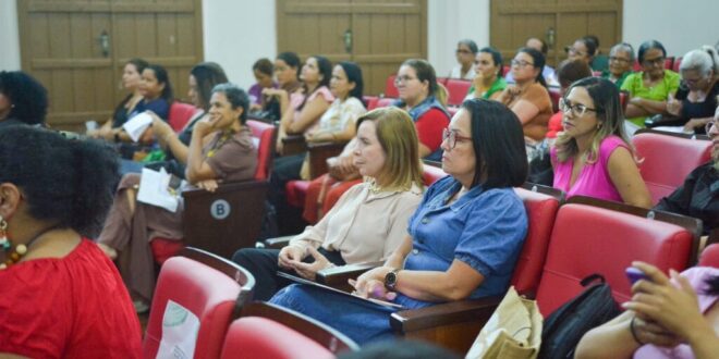 Semulher promove plenária temática para escuta da sociedade civil em Cruzeiro do Sul
