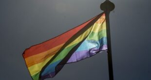 Tokenização: O uso político de negros, gays e travestis pela extrema direita bolsonarista