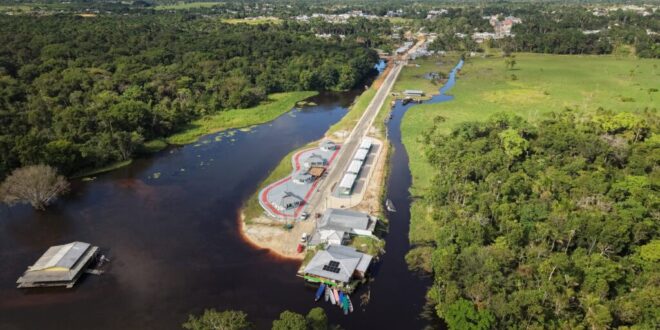 Governadora Mailza entrega obra de urbanização da Alameda das Águas, em Mâncio Lima, nesta sexta-feira