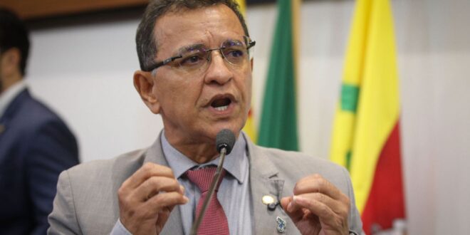 Luiz Gonzaga defende criação de laboratório no Acre para viabilizar exportações e fortalecer economia