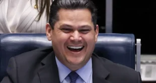 Senado inimigo do povo: Sob Alcolumbre, PEC da escala 7×0 anda mais rápido que fim da 6×1