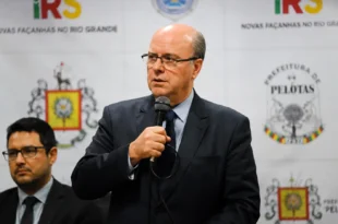 O estranho caso do emedebista que pediu licença para ser bolsonarista