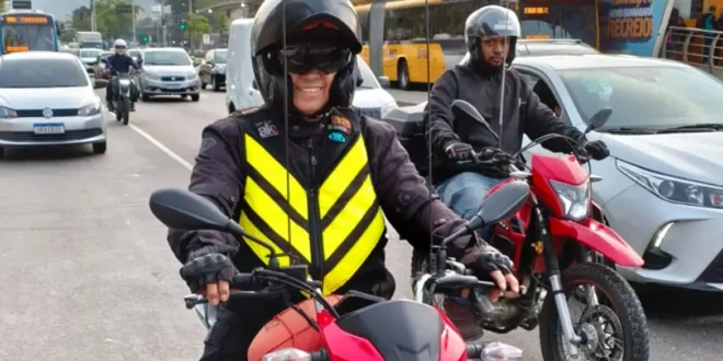 Governo Lula lança linha de crédito para motociclistas
