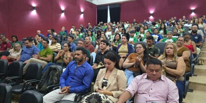 Educação inicia Censo Escolar 2026 na região do Juruá com formação de profissionais de seis municípios