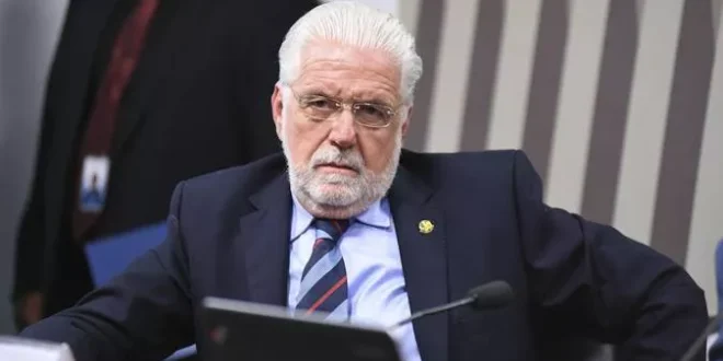 Elo de Jaques Wagner com o Master envolveria viagens em jatos de Vorcaro e apartamento em Salvador