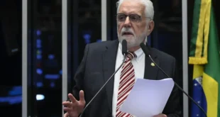 Jaques Wagner vai sair da liderança do governo