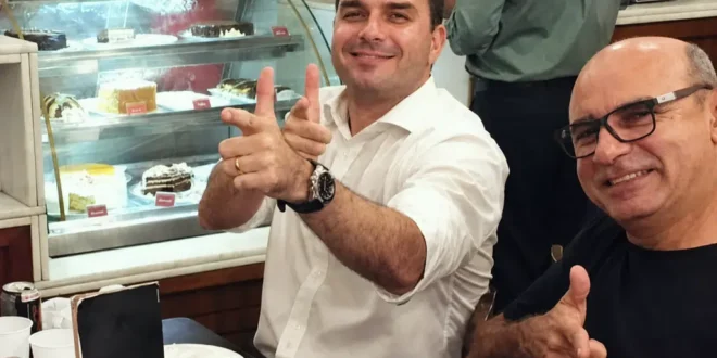 Milicianos aderem ao CV para tomar Rio das Pedras, onde ex-assessor de Flávio Bolsonaro se escondeu
