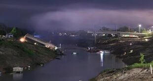 Desabamento de ponte em Sena Madureira provocou pânico na população da cidade; vídeo