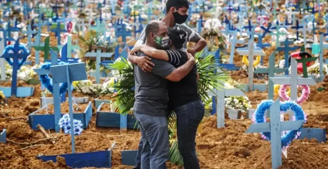 Destruindo narrativa do Dark Horse: documentário Anatomia do Caos chega aos cinemas em 2 de julho