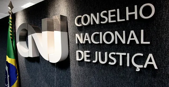 Farra das férias: nova regra permite juízes e procuradores folgarem até 6 meses por ano