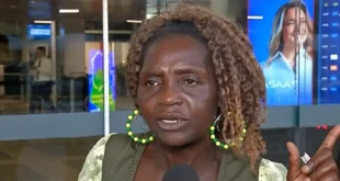 Imigrante vive há seis meses em aeroporto brasileiro após perder contato com o filho