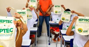 Iapen e Ieptec entregam kits profissionalizantes a detentos de Senador Guiomard