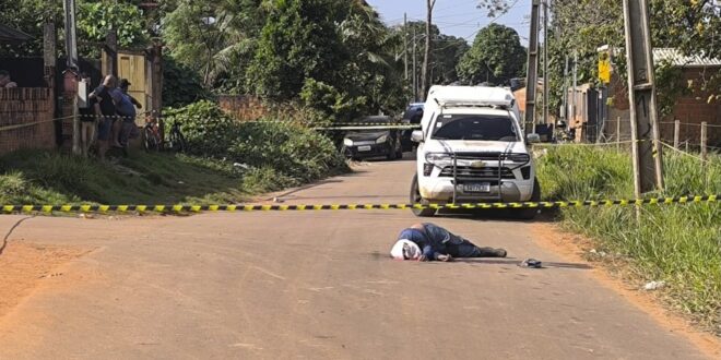 Jovem de 21 anos é executado a tiros, na capital