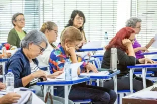 Recomeços: Universidade aprova mais de 144 idosos em vestibular exclusivo para pessoas 60 +