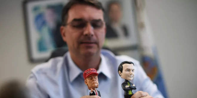 Transição com a participação dos Estados Unidos