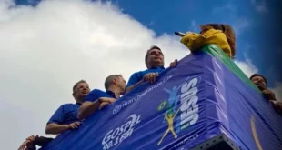 Escárnio: chefão da Marcha para Jesus admite que evento é palanque de Flávio Bolsonaro