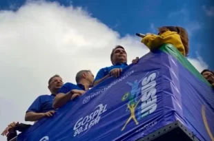 Escárnio: chefão da Marcha para Jesus admite que evento é palanque de Flávio Bolsonaro