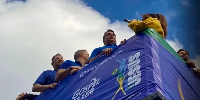 Escárnio: chefão da Marcha para Jesus admite que evento é palanque de Flávio Bolsonaro