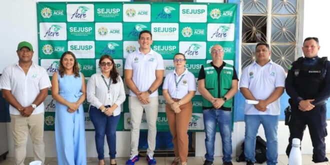 Projeto Pequenos Brilhantes realiza formatura de estudantes em Plácido de Castro