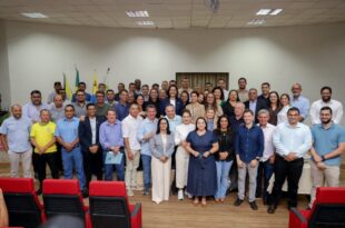 Mexendo-se politicamente: governadora Mailza se reúne com vereadores de 11 municípios