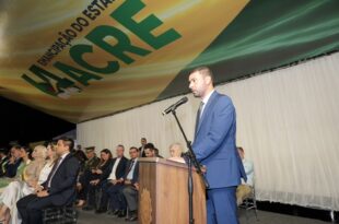 Nicolau Júnior enaltece solenidade de aniversário do Acre marcada por homenagens e participação popular