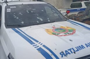 Troca de tiros entre Policiais Militares deixa viatura crivada de balas